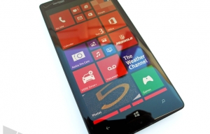Nokia Lumia 929 with 2GB RAM,4G,20 MP camera at 500$