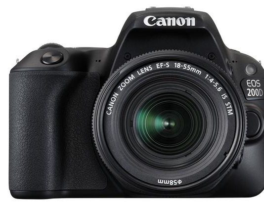 Canon EOS 200D